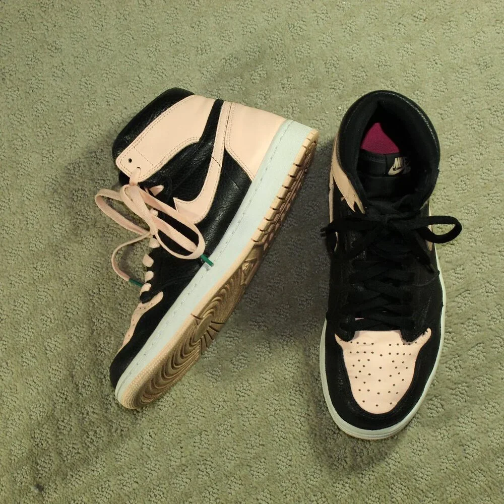 Size 9.5 Men's - Air Jordan 1 Retro OG High Crimson Tint 2019 Unisex Sneakers